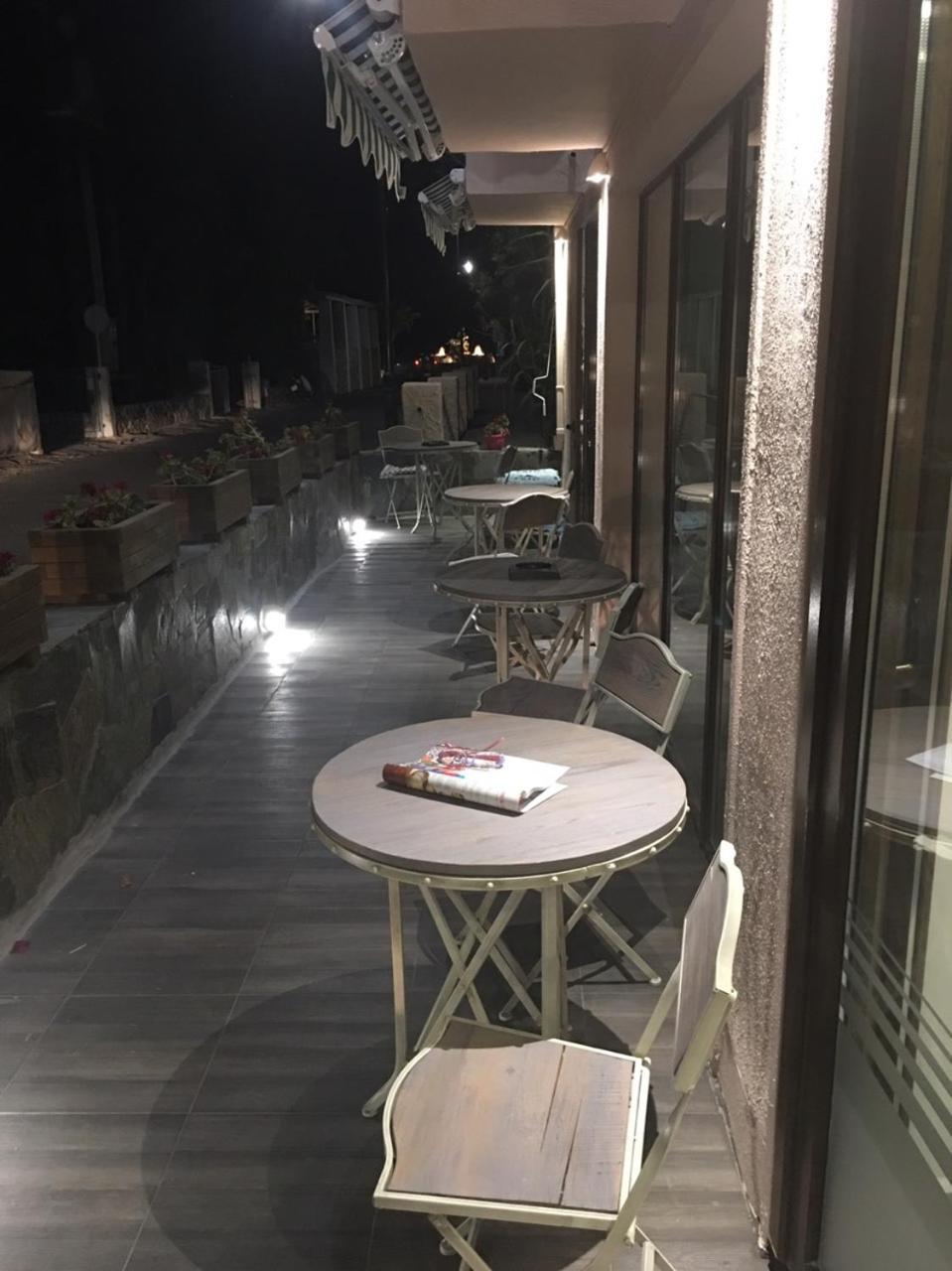 Aphrodite Hotel Syros Kini Exteriér fotografie
