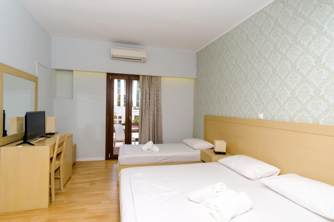 Aphrodite Hotel Syros Kini Exteriér fotografie